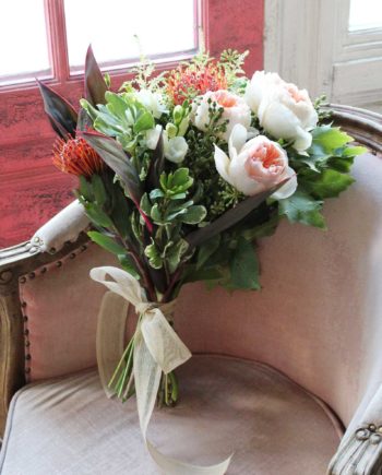 Ramo de flores en tonos pastel